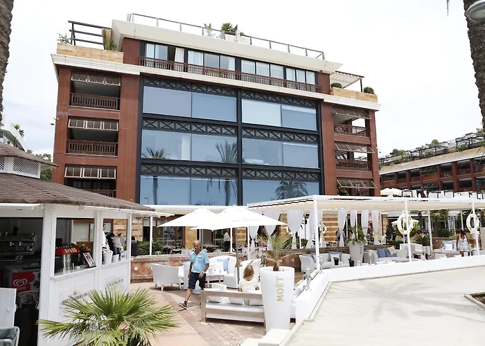 Zelfbediening: Gran Hotel Guadalpin Banus